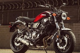 Yamaha vén màn môtô XSR700 ABS 2018 giá chỉ 193 triệu